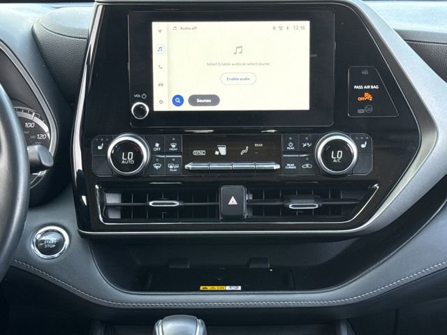 Used 2023 Toyota Highlander XLE image 17