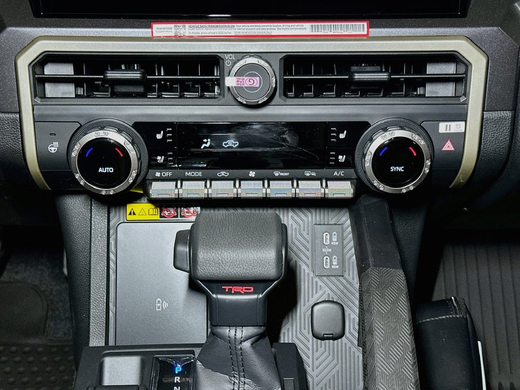 New 2026 Toyota Tacoma TRD Off-Road w/ TRD Off Road Premium Package AWD/4WD image 10