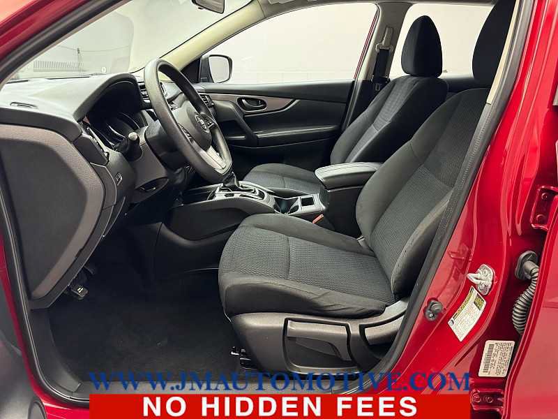 Used 2017 Nissan Rogue Sport S w/ S Appearance Package AWD/4WD image 12