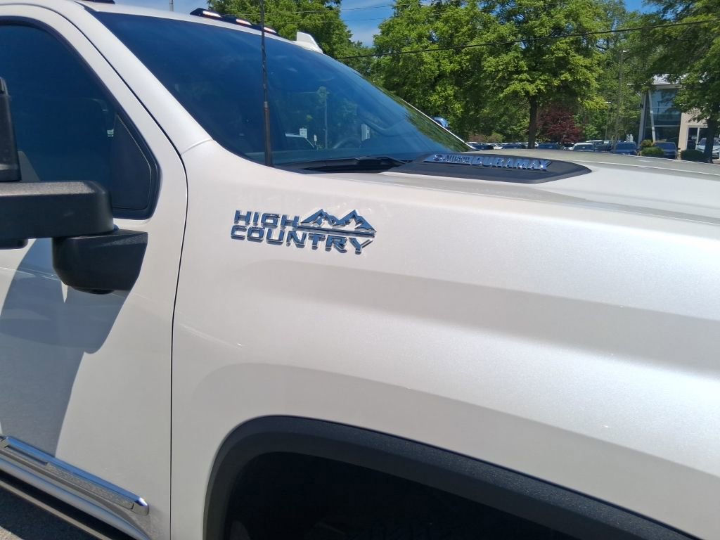 Used 2024 Chevrolet Silverado 3500 High Country w/ Technology Package image 10