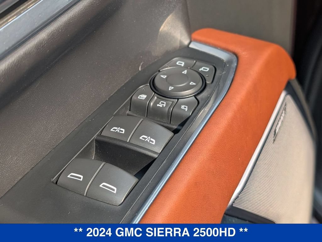 Used 2024 GMC Sierra 2500 Denali Ultimate AWD/4WD image 10