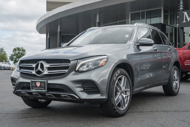 Used 2019 Mercedes-Benz GLC 300 4MATIC image 3