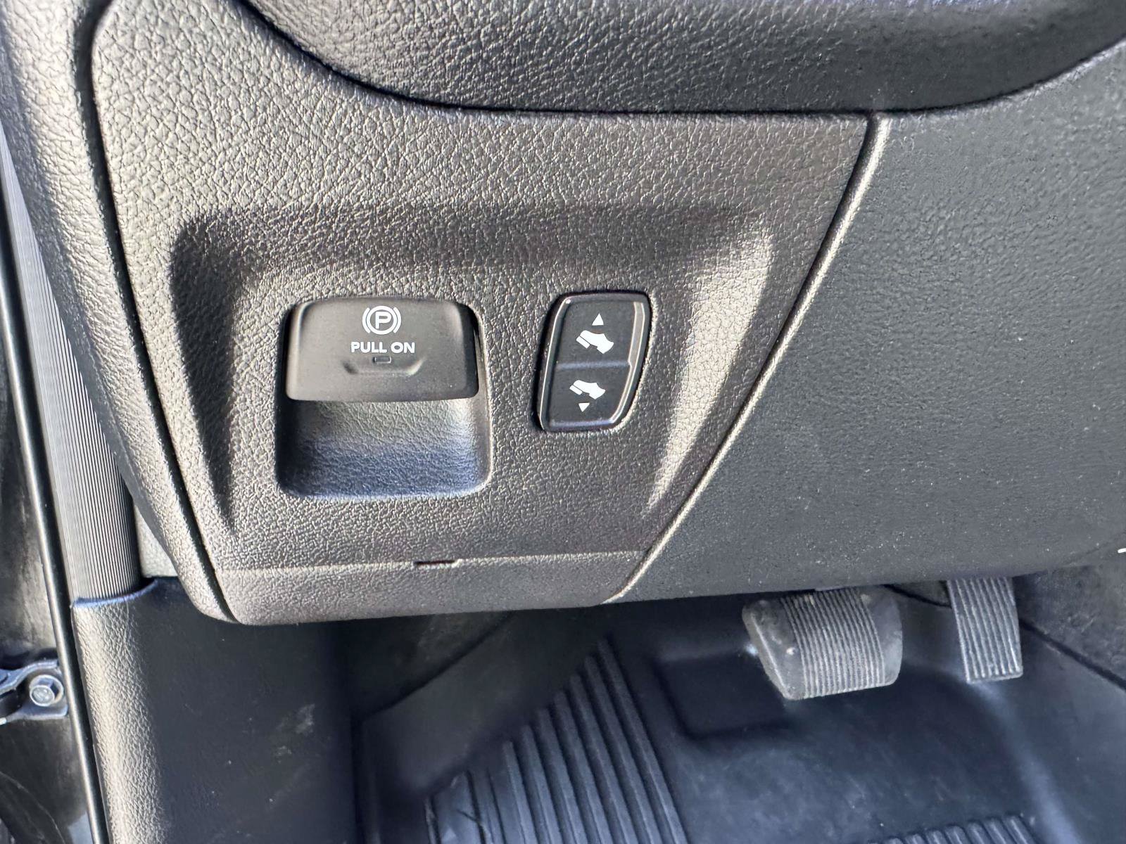 Used 2022 RAM 1500 Big Horn AWD/4WD image 33