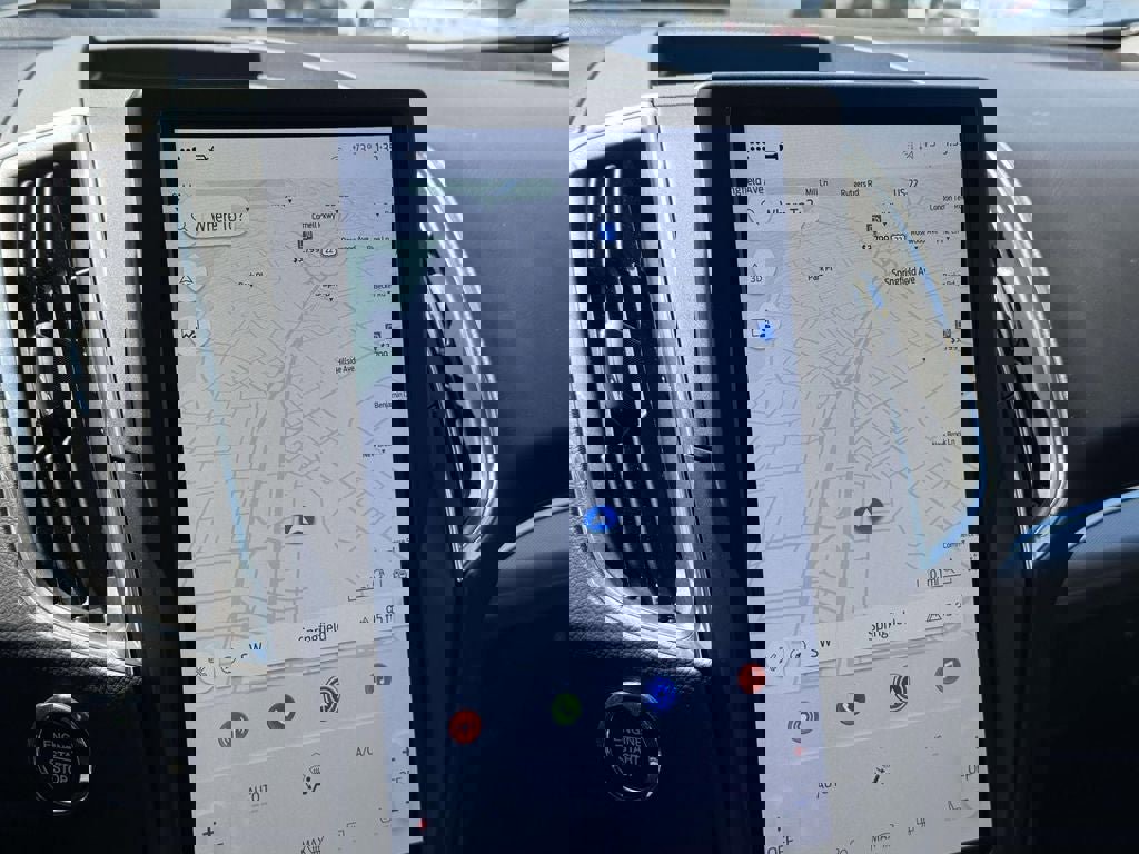 Used 2022 Ford Edge Titanium w/ Equipment Group 301A image 18