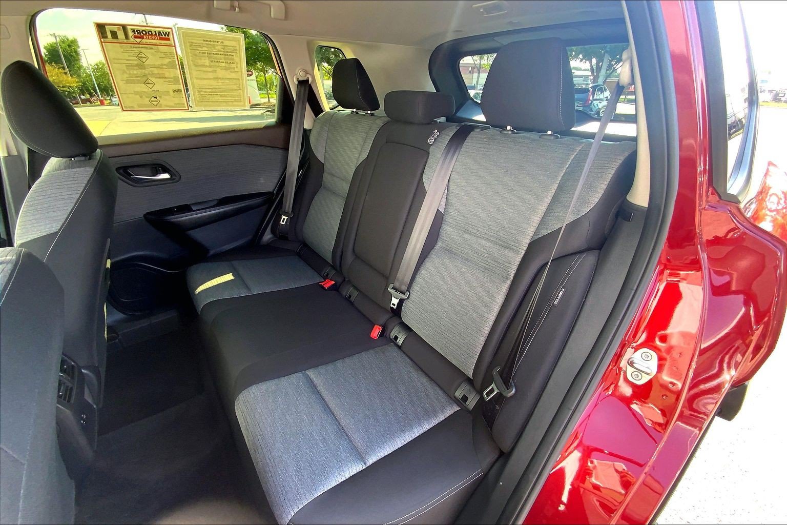 Used 2023 Nissan Rogue SV AWD/4WD image 30