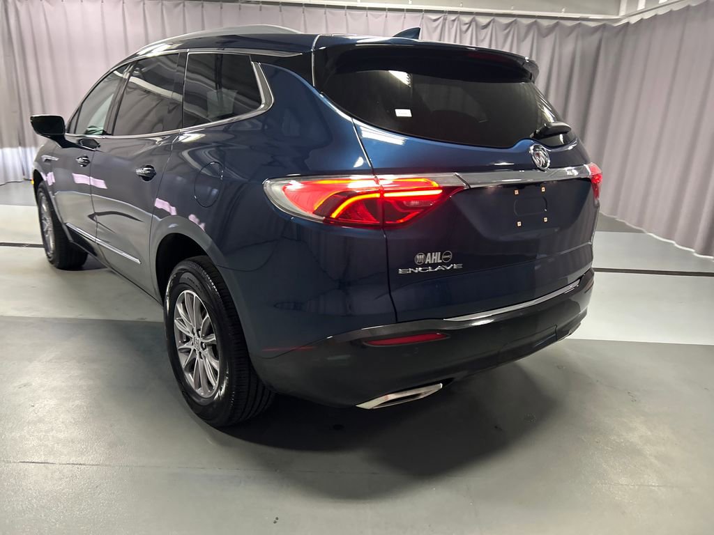 Used 2023 Buick Enclave Essence FWD image 5