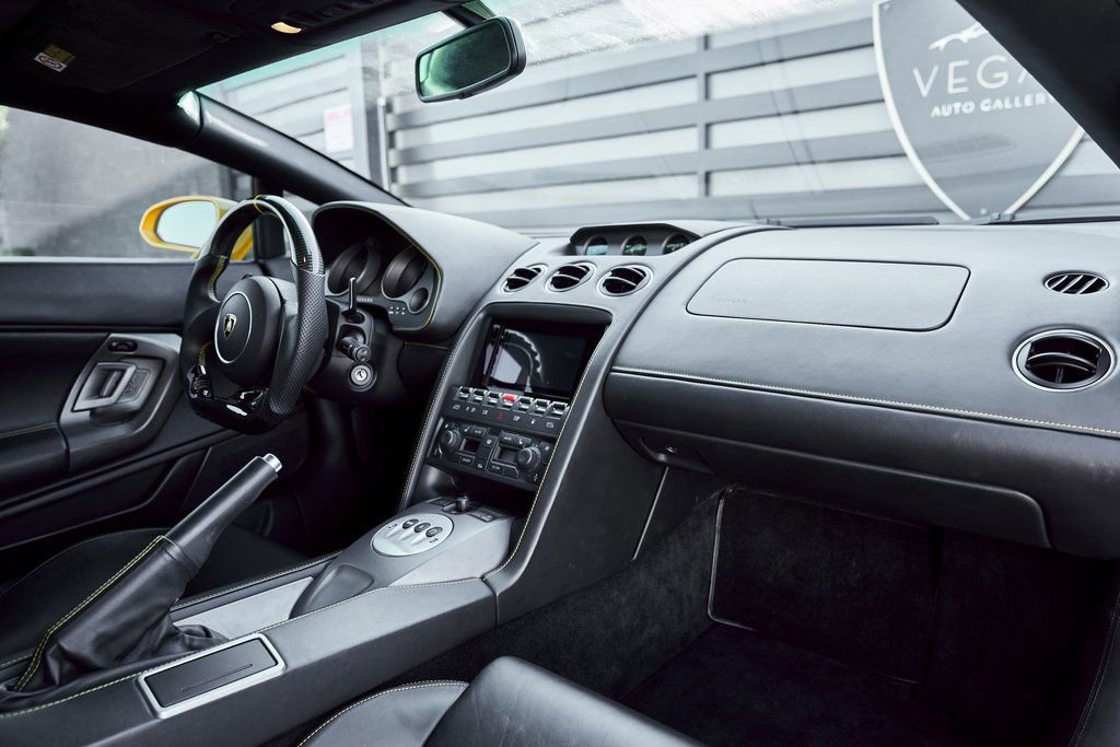 Used 2005 Lamborghini Gallardo image 42