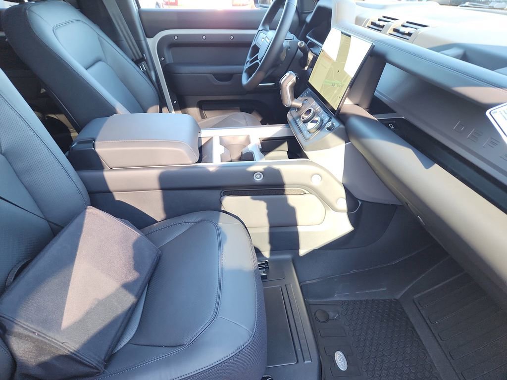 New 2026 Land Rover Defender 110 X image 3