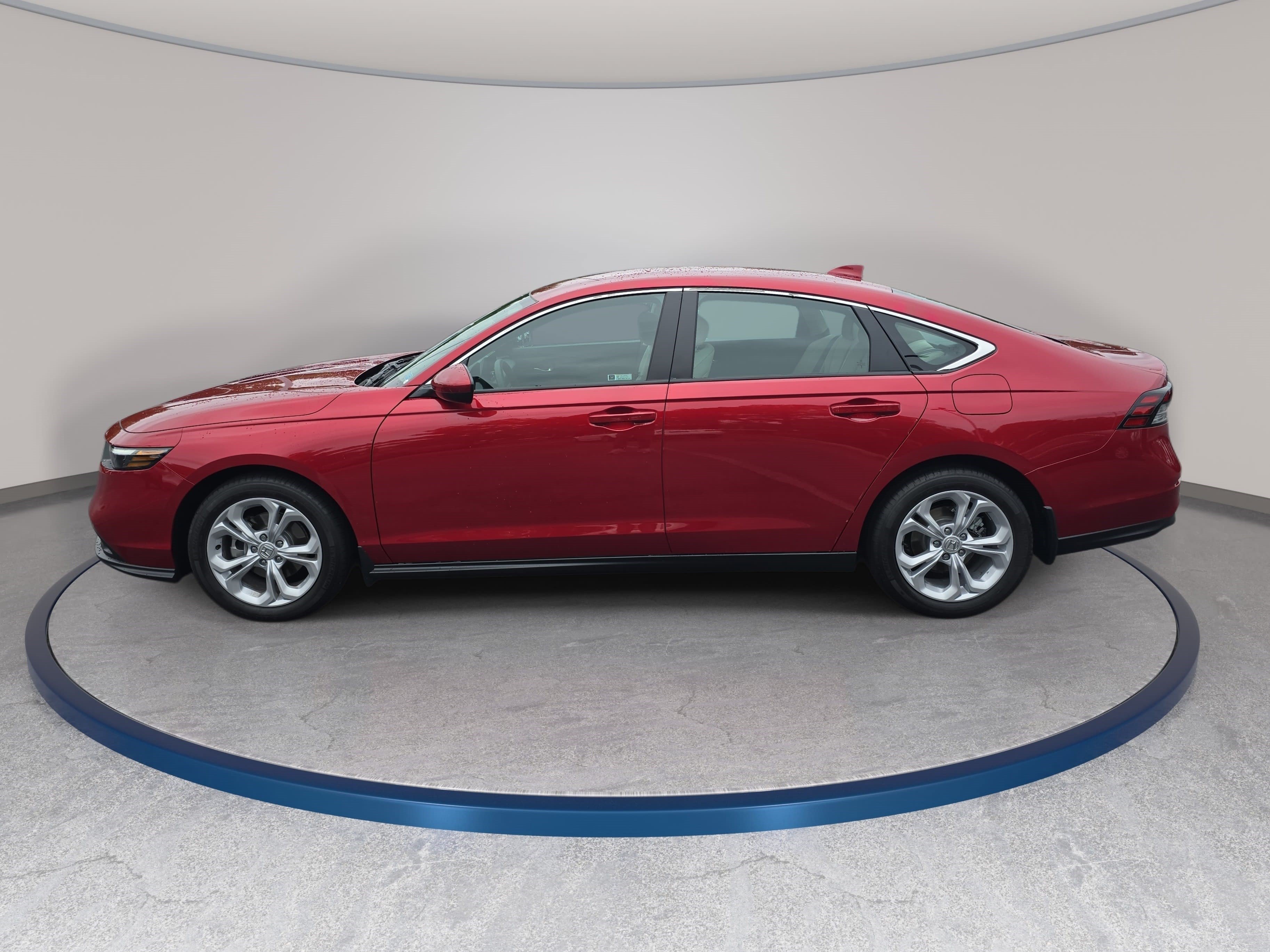 Used 2025 Honda Accord LX image 8