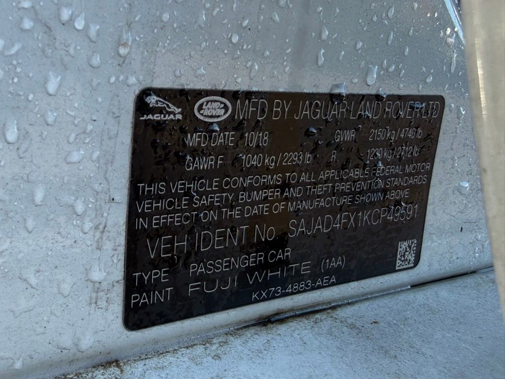 Used 2019 Jaguar XE Premium RWD image 32