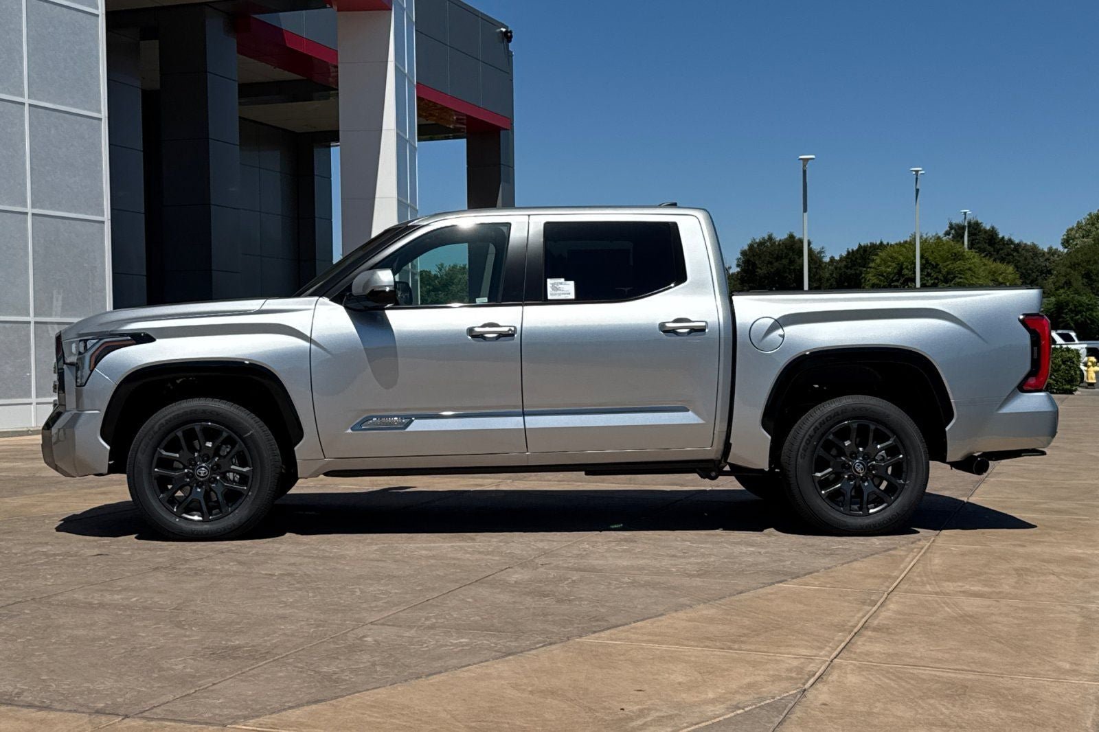 New 2026 Toyota Tundra Platinum AWD/4WD image 7