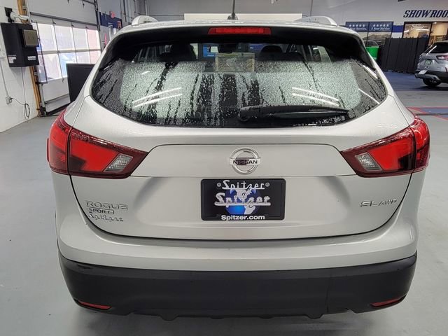 Used 2017 Nissan Rogue Sport SL w/ SL Premium Package image 7