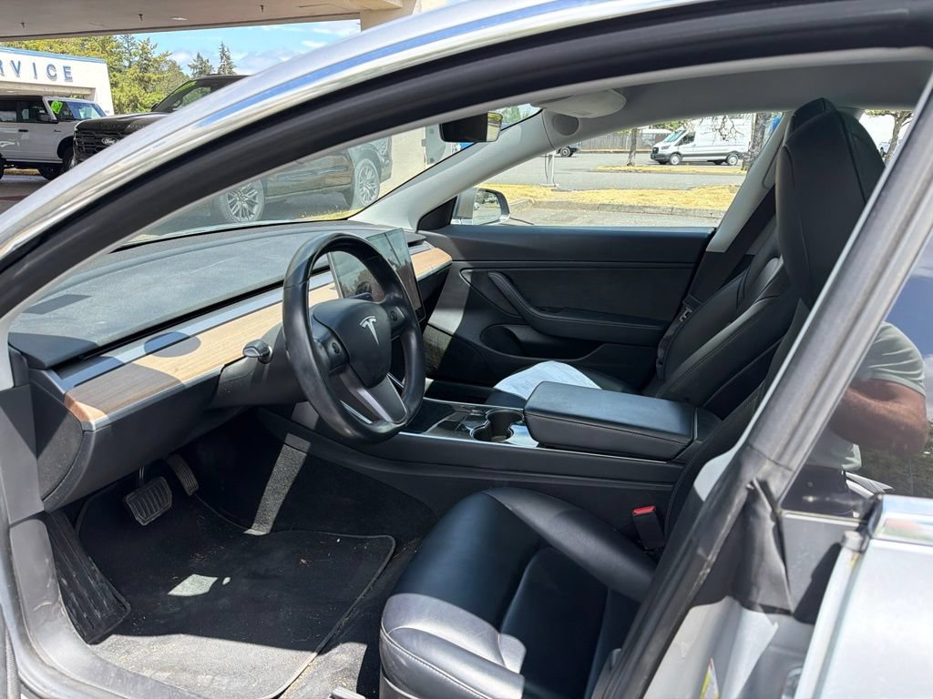 Used 2018 Tesla Model 3 Long Range RWD image 9