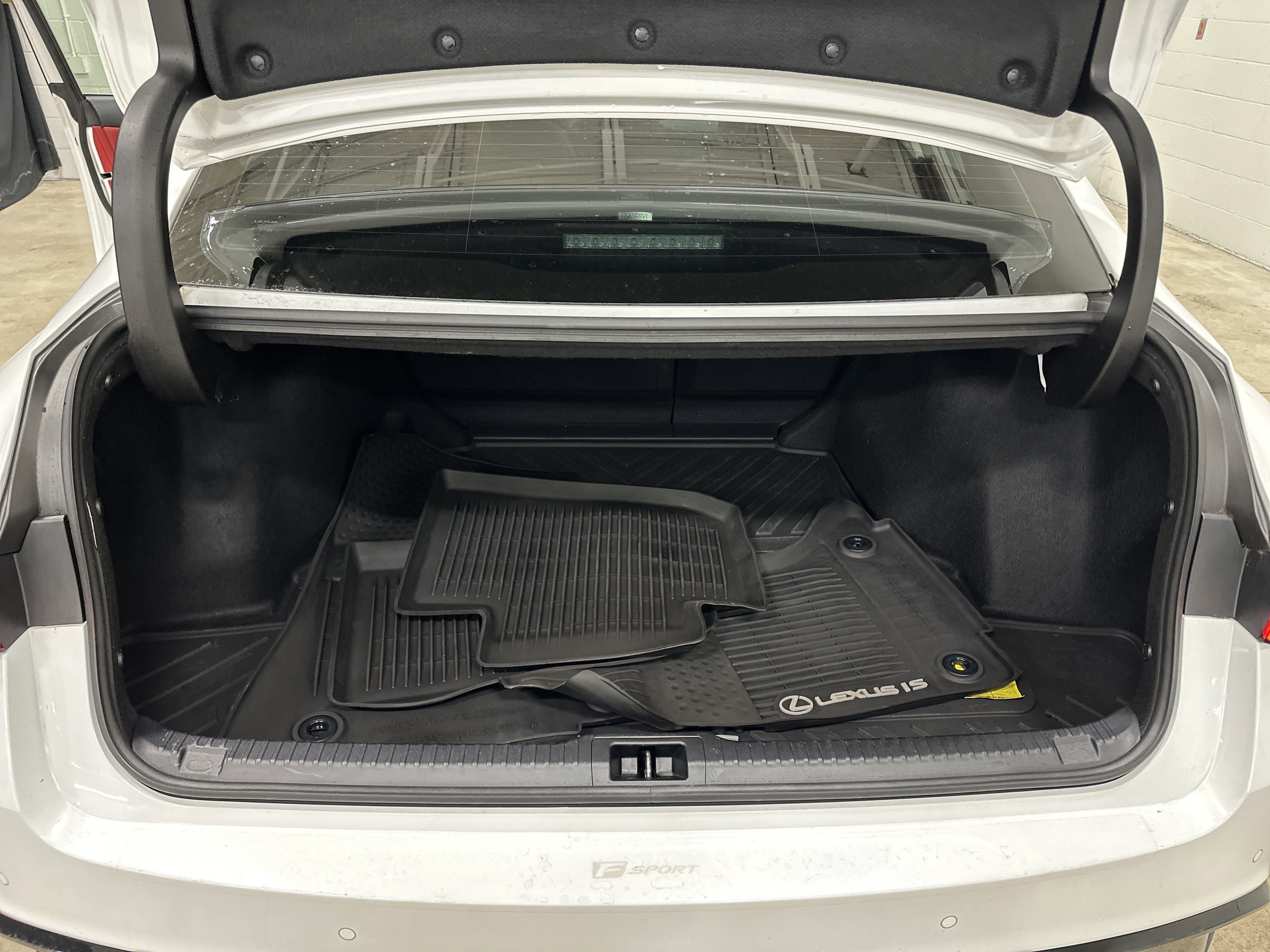Certified 2024 Lexus IS 350 F Sport image 32