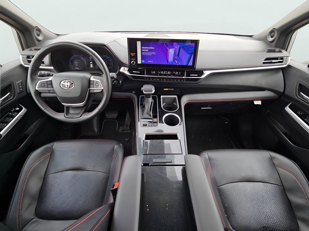 Used 2025 Toyota Sienna XSE w/ XSE Premium Package AWD/4WD image 19
