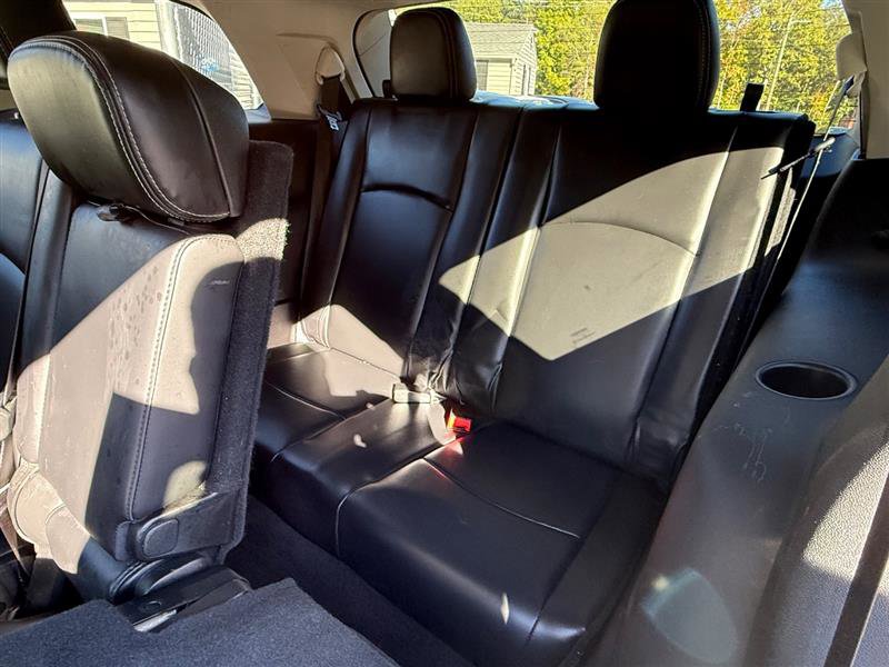 Used 2018 Dodge Journey Crossroad w/ Nav & Sun Group image 13