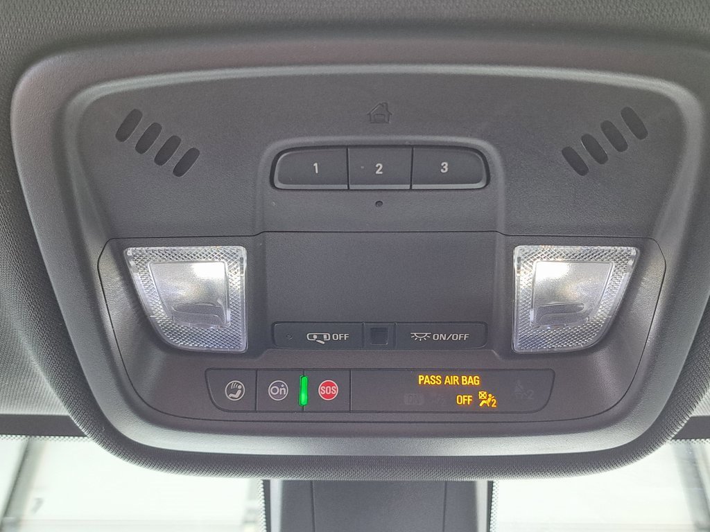 Used 2023 Chevrolet Traverse LT image 22