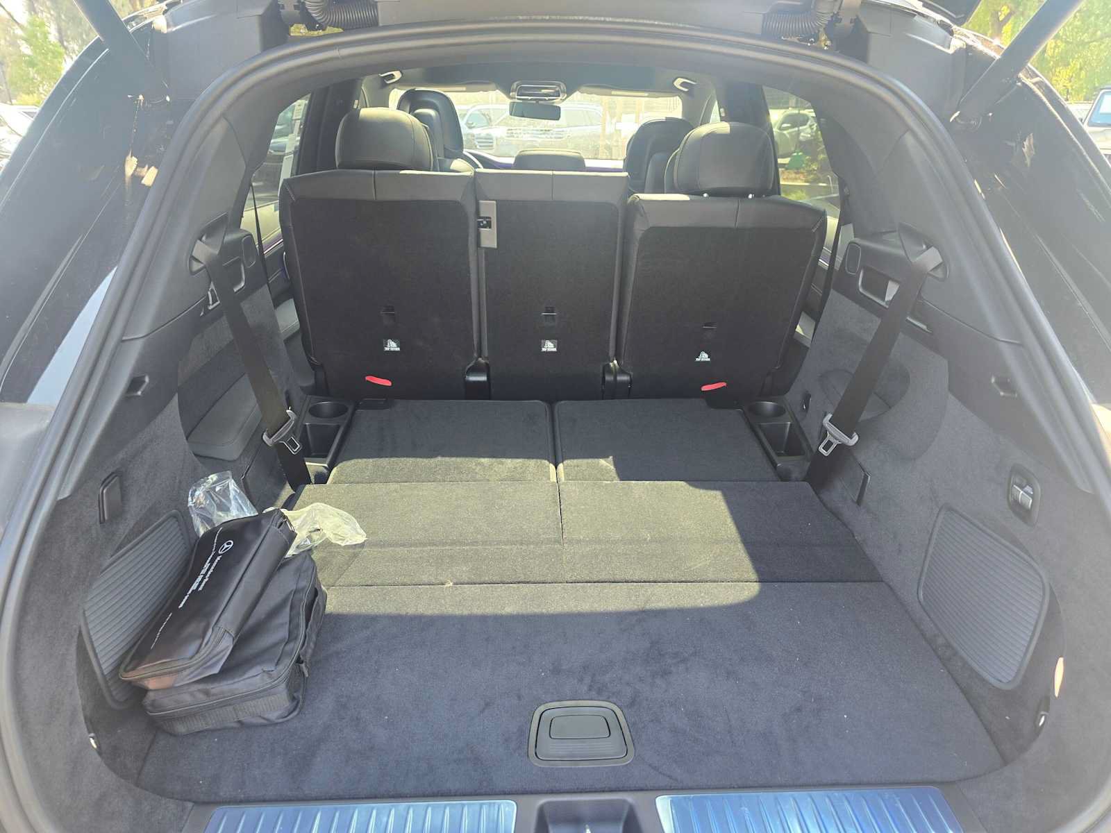 New 2026 Mercedes-Benz EQS 400 4MATIC SUV image 14