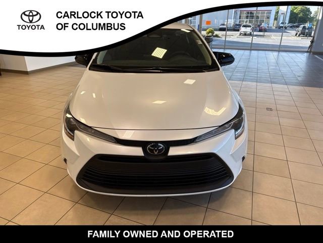 Used 2026 Toyota Corolla LE FWD image 4