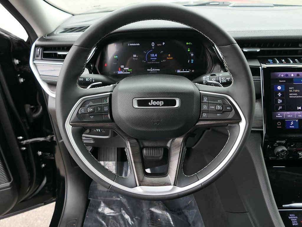 Used 2023 Jeep Grand Cherokee 4WD 4xe image 16