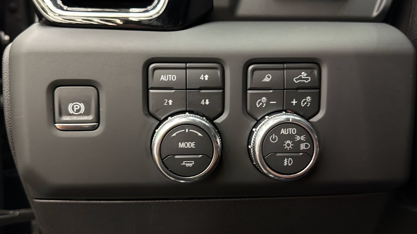Used 2026 GMC Sierra 3500 Denali Ultimate AWD/4WD image 31