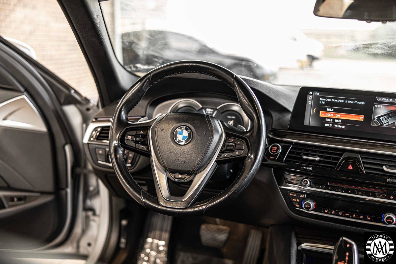 Used 2018 BMW 530i xDrive w/ Premium Package AWD/4WD image 23