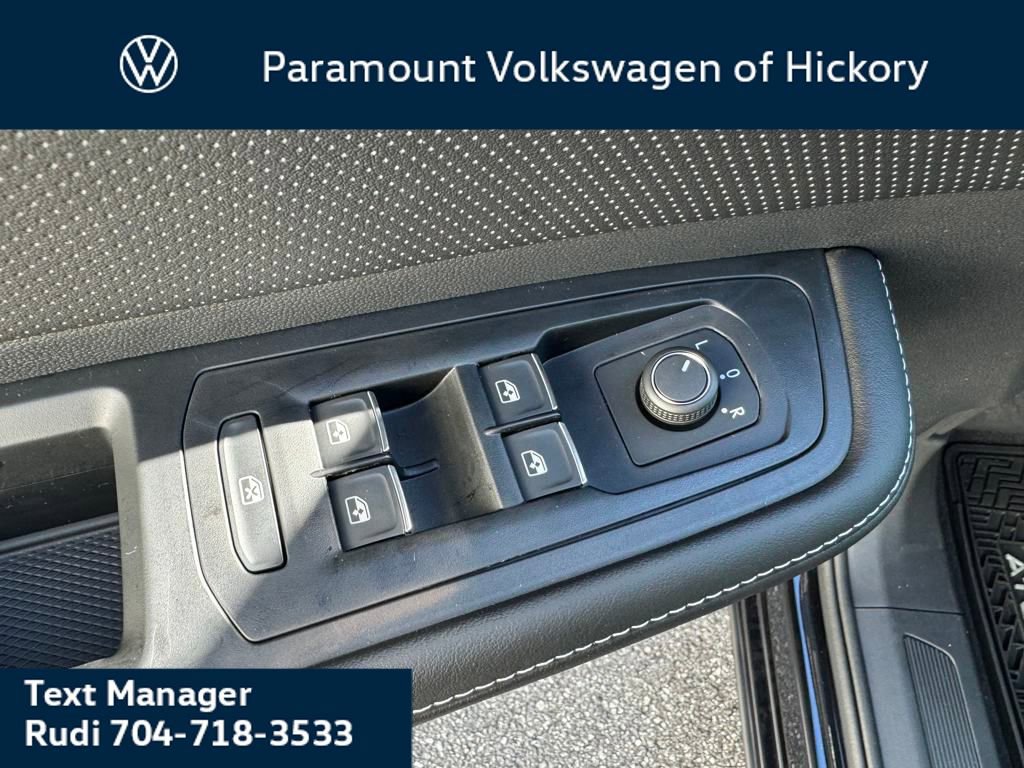 New 2026 Volkswagen Atlas SE image 7