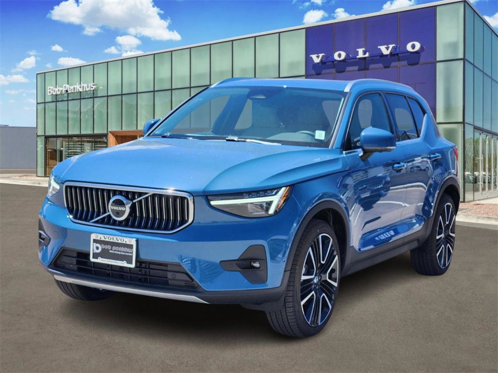 New 2025 Volvo XC40 B5 Ultra w/ Climate Package image 23