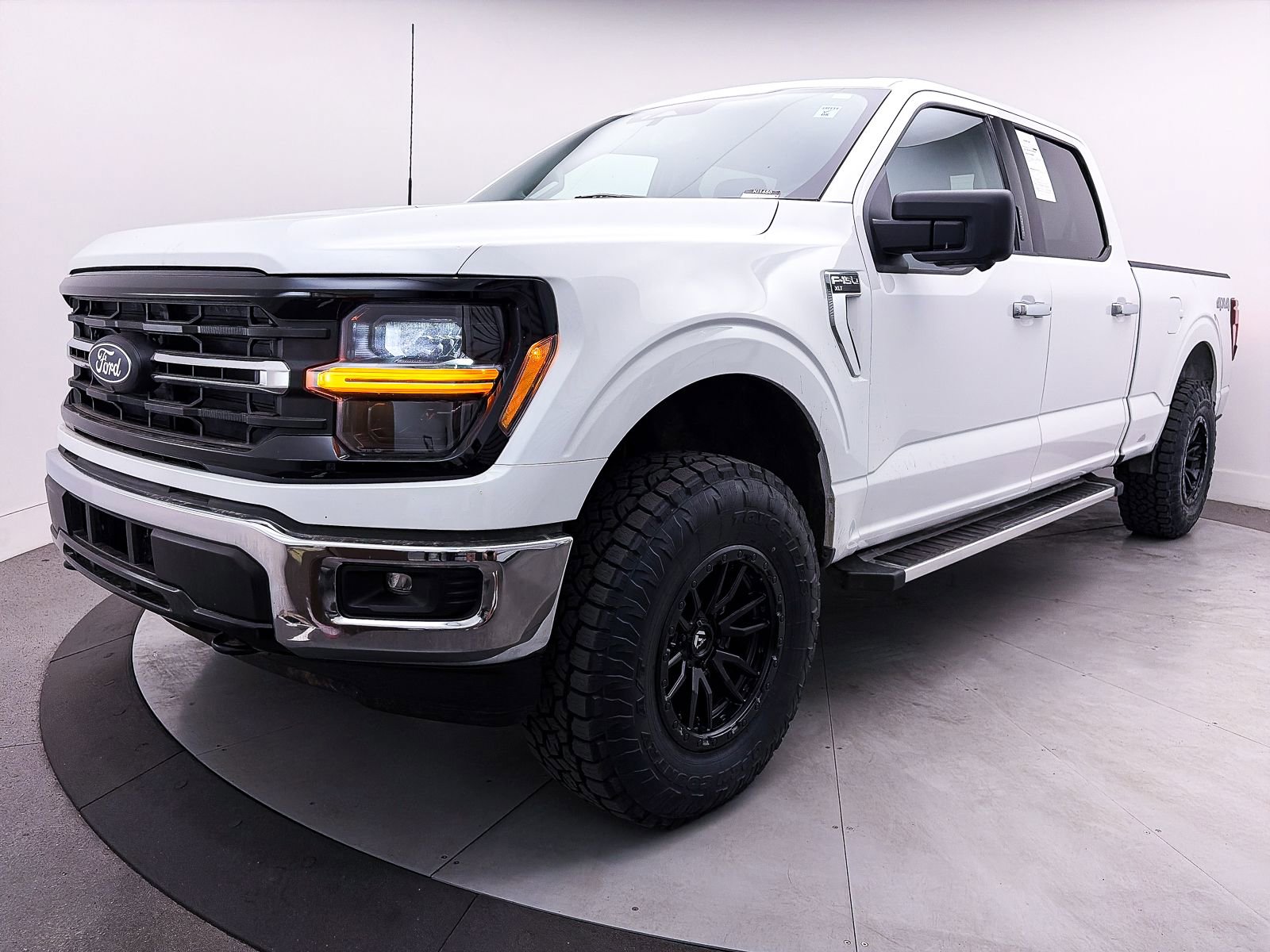 Used 2024 Ford F150 XLT w/ Tow/Haul Package image 12