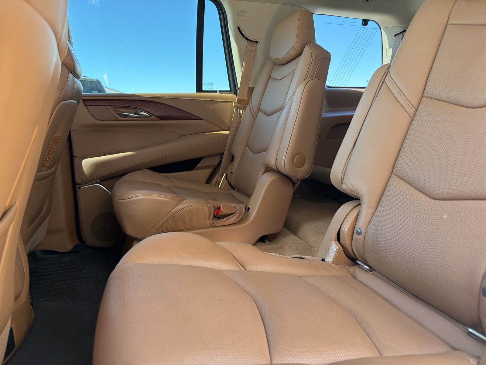 Used 2016 Cadillac Escalade Platinum AWD/4WD image 14