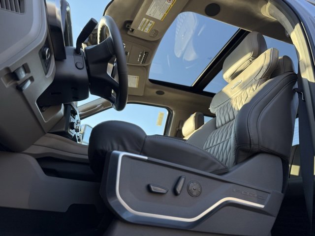 New 2026 Ford F250 Platinum image 17