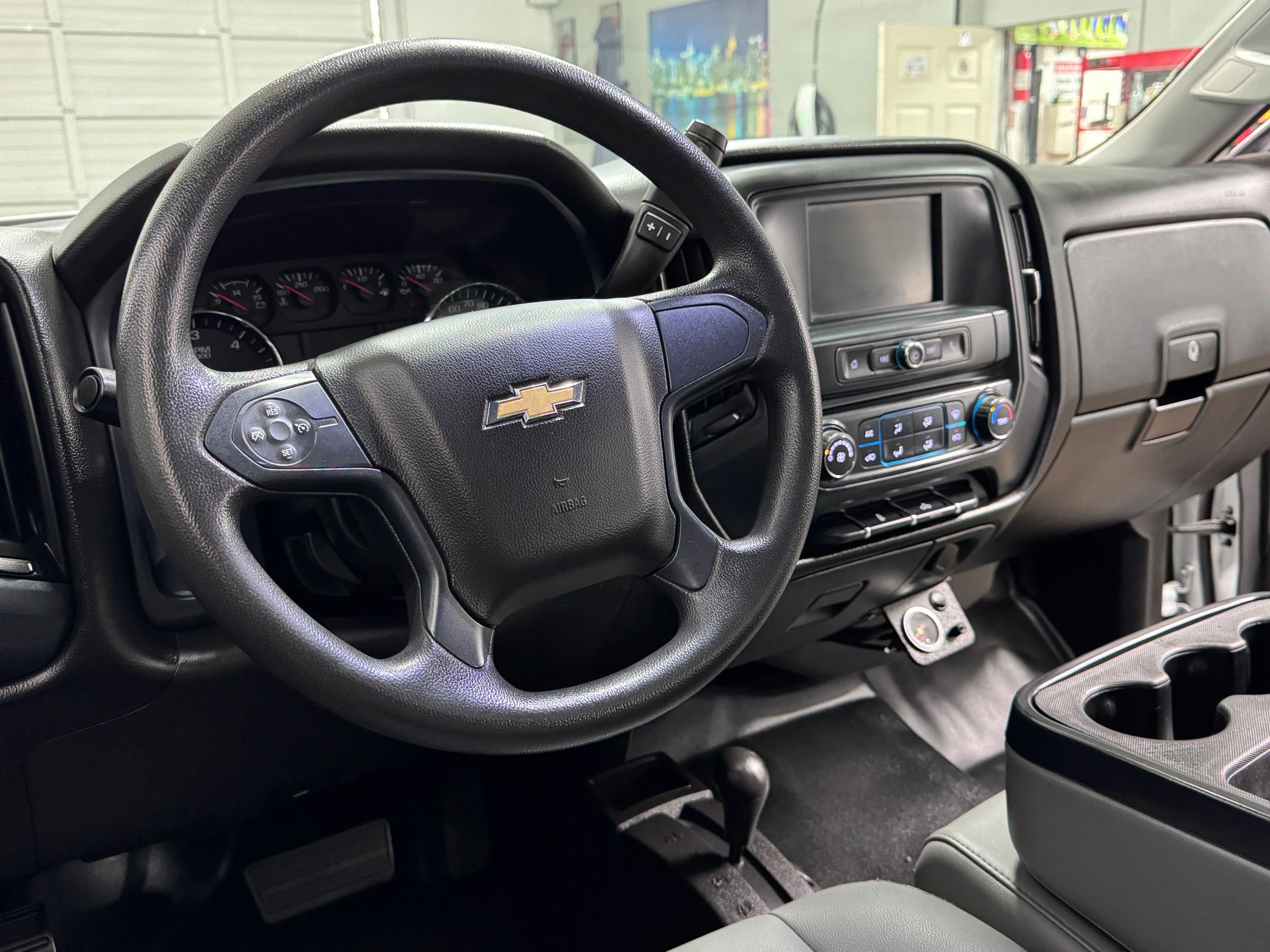 Used 2018 Chevrolet Silverado 1500 W/T w/ Trailering Package AWD/4WD image 19