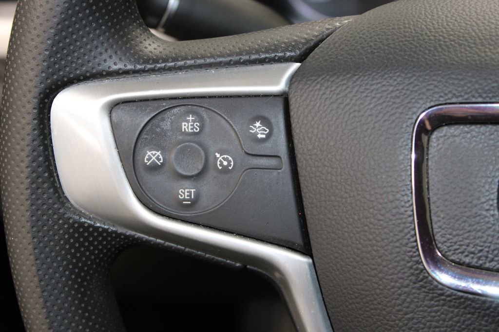 Used 2022 GMC Acadia SLE w/ Driver Convenience Package image 35