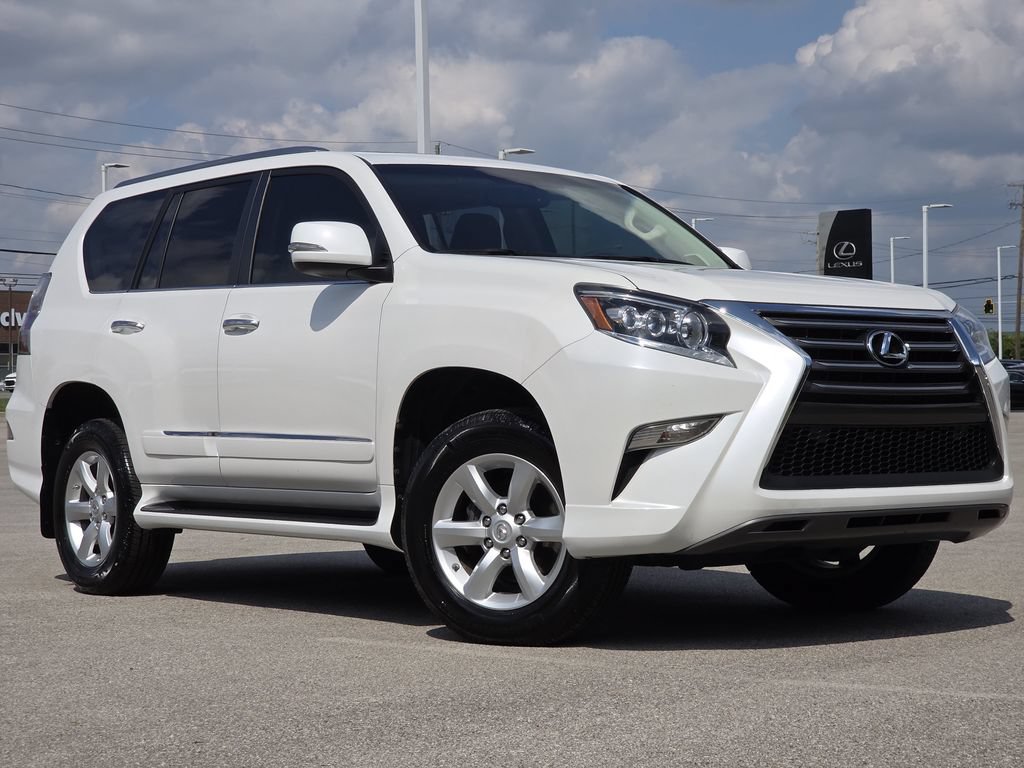 Used 2017 Lexus GX 460 AWD/4WD image 3