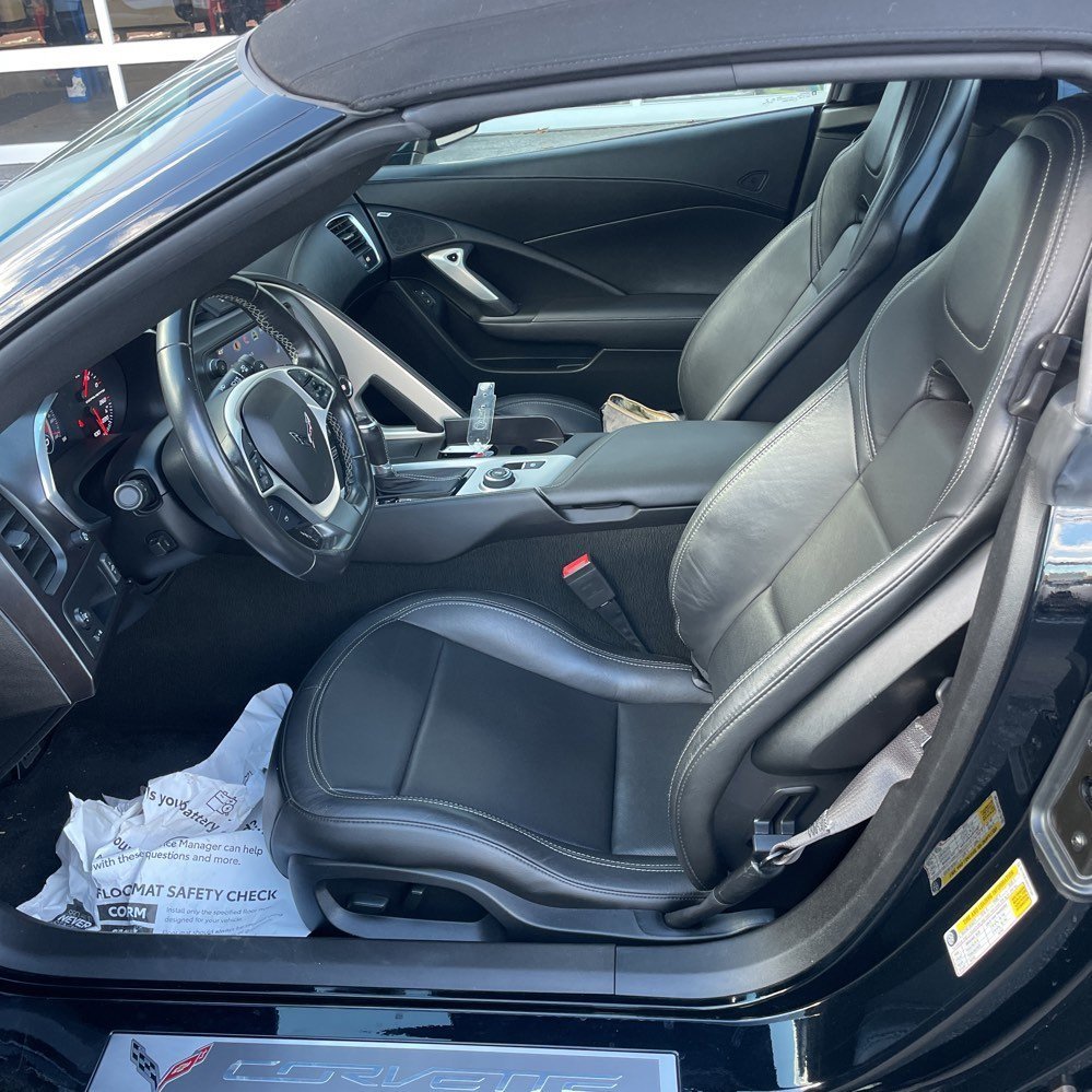 Used 2017 Chevrolet Corvette Stingray Convertible w/ 1LT image 13