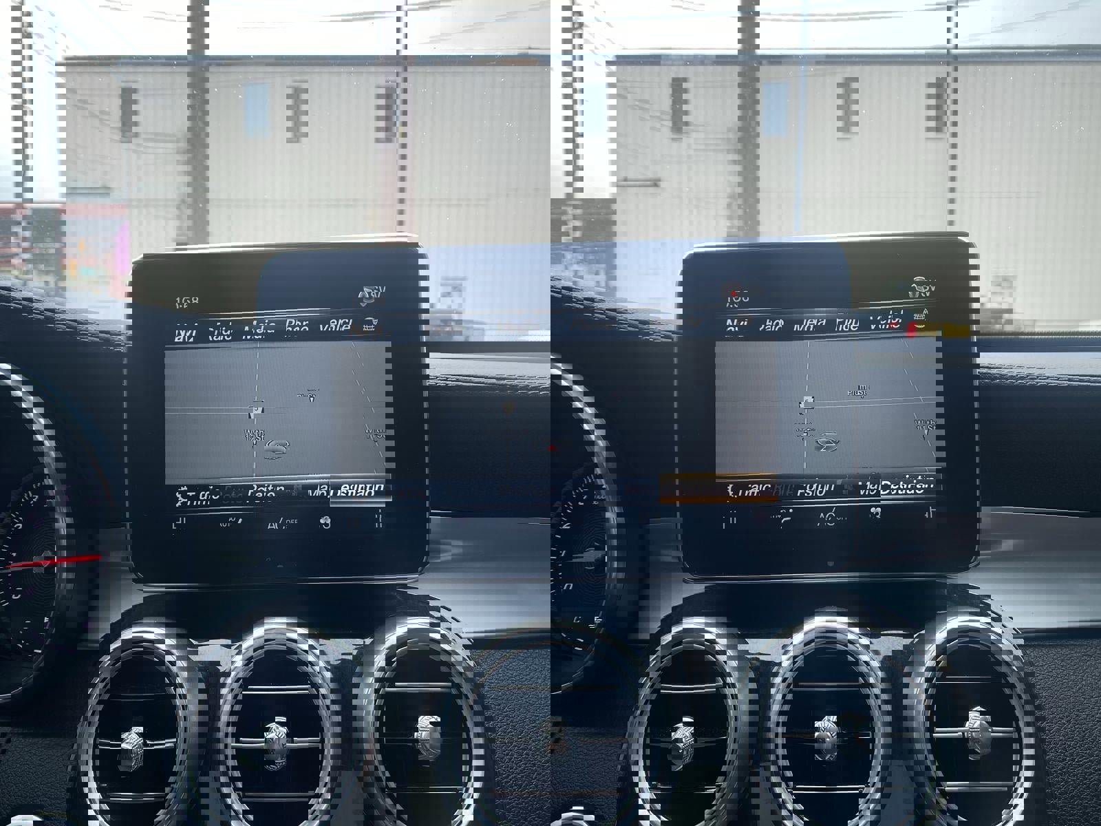 Used 2018 Mercedes-Benz GLC 300 4MATIC Coupe image 6