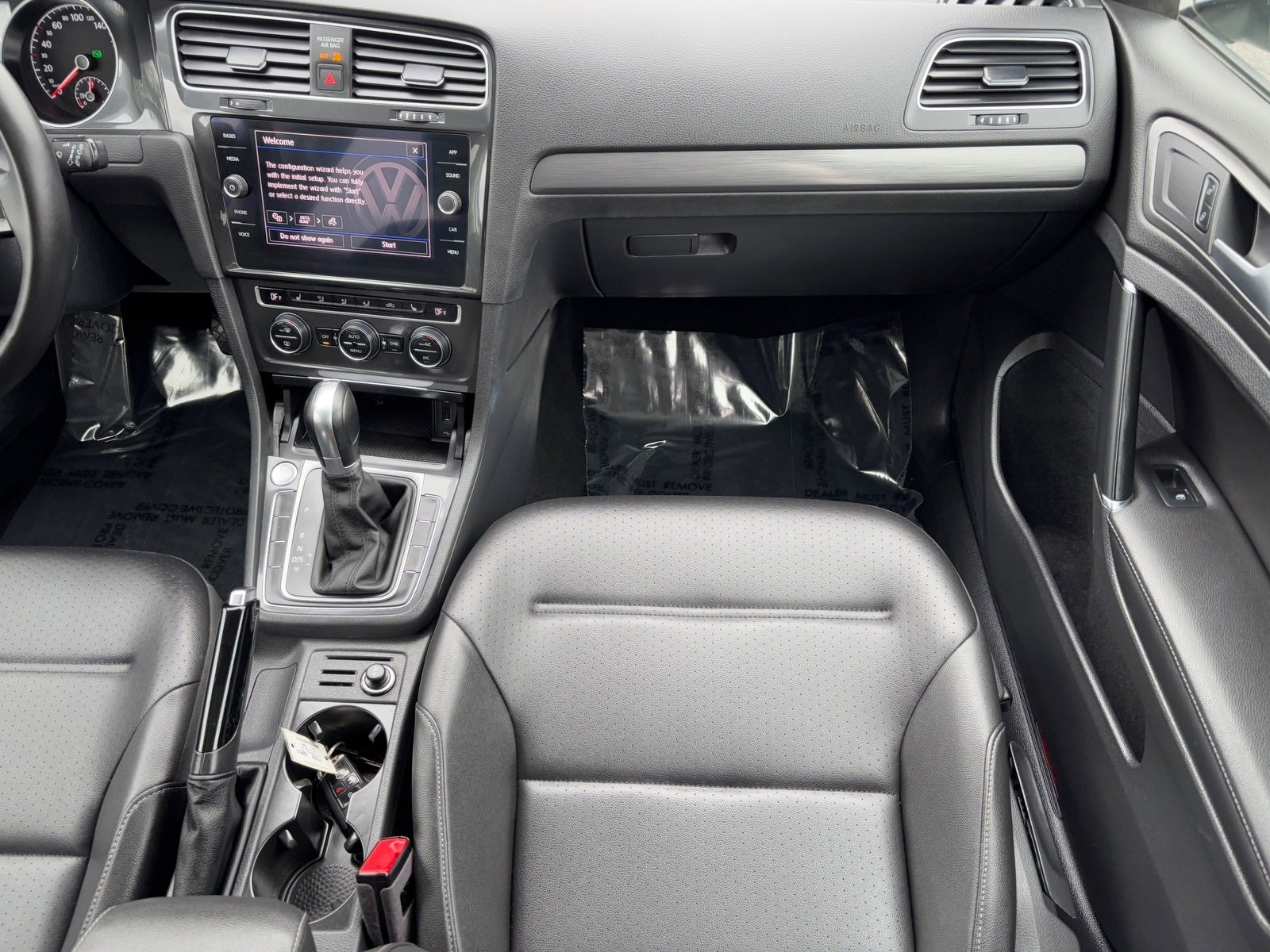 Used 2019 Volkswagen Golf S image 17