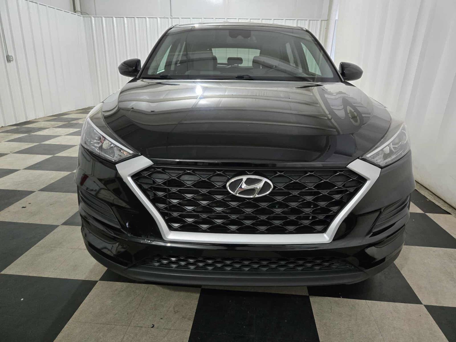 Used 2021 Hyundai Tucson SE image 2