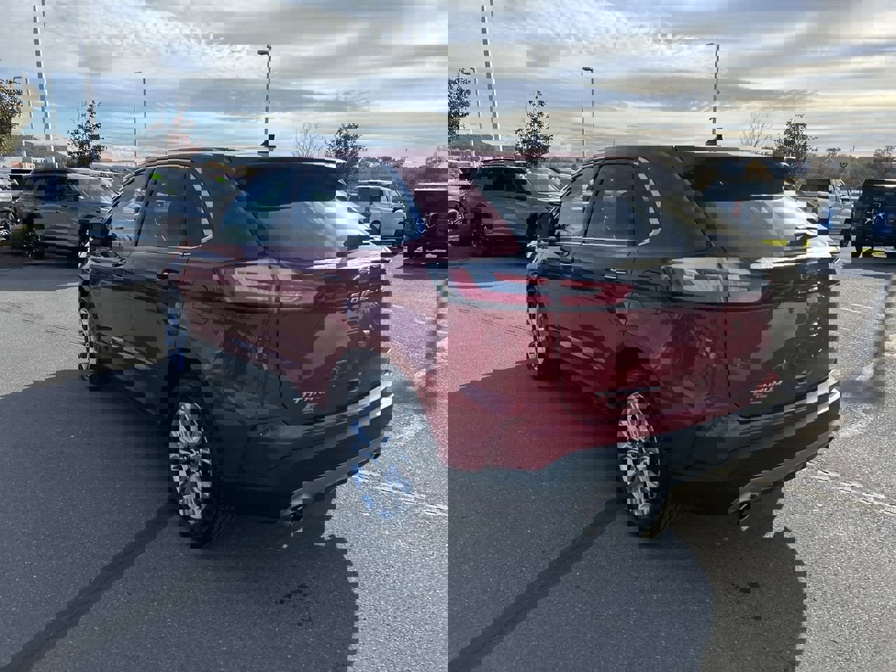 Used 2024 Ford Edge Titanium image 5