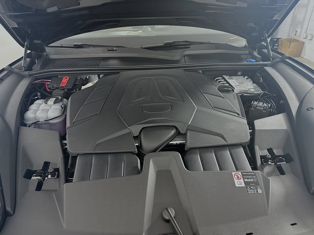 Certified 2026 Porsche Cayenne Coupe AWD/4WD image 31