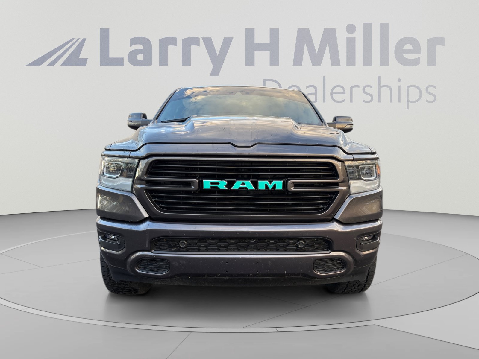 Used 2023 RAM 1500 Laramie AWD/4WD image 8