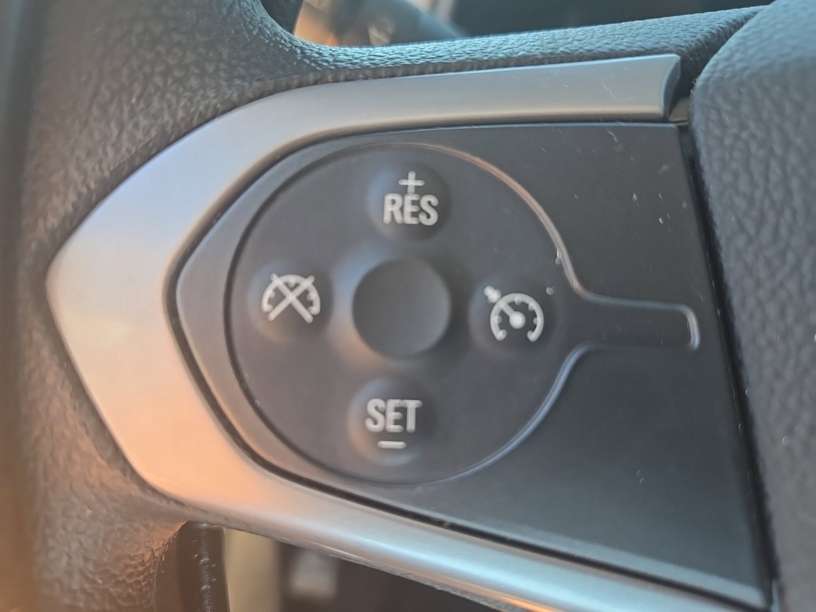 Used 2018 Chevrolet Colorado W/T w/ WT Convenience Package RWD image 15