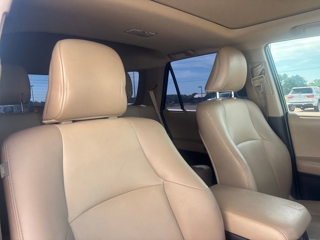 Used 2014 Toyota 4Runner SR5 Premium image 17