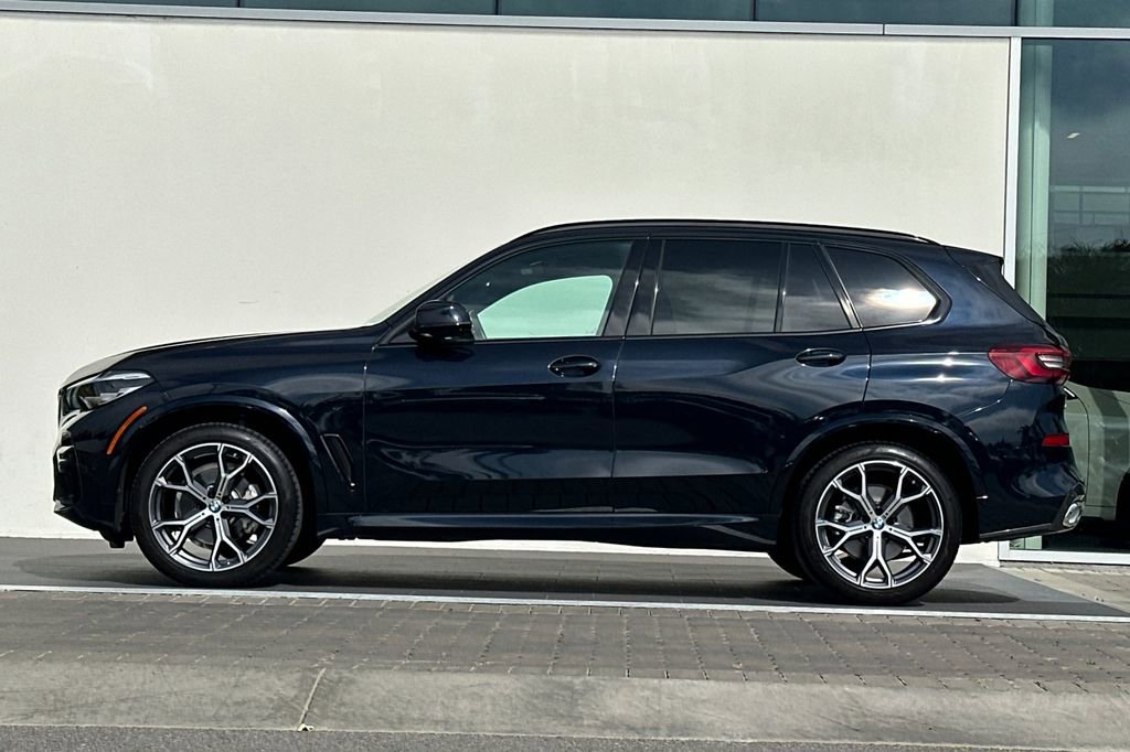 Used 2023 BMW X5 xDrive40i w/ M Sport Package AWD/4WD image 6