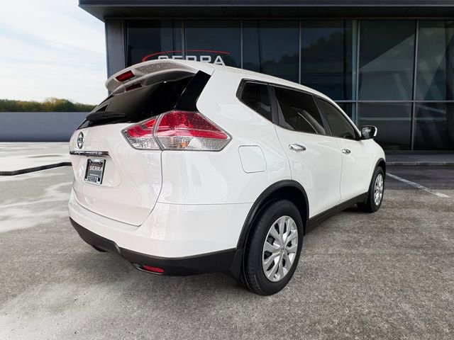 Used 2015 Nissan Rogue S image 4
