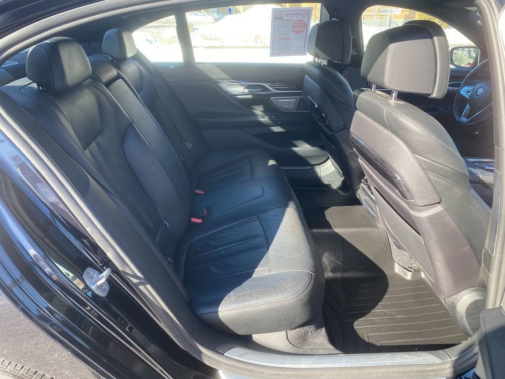 Used 2019 BMW 740i xDrive w/ Executive Package image 25