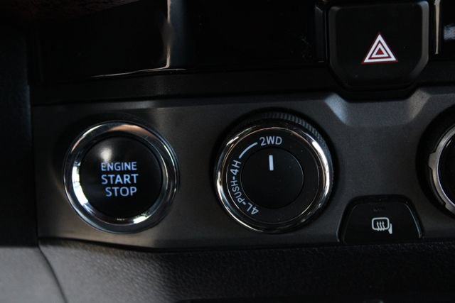 Used 2016 Toyota Tacoma TRD Off-Road w/ Premium & Technology Package AWD/4WD image 29
