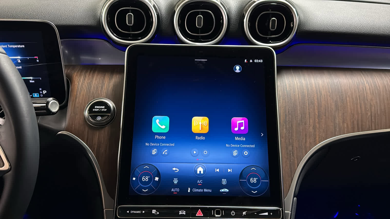 Certified 2025 Mercedes-Benz GLC 300 4MATIC image 19