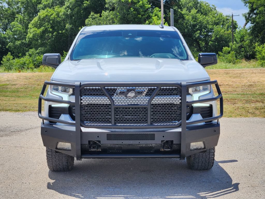 Used 2023 Chevrolet Silverado 1500 RST AWD/4WD image 2