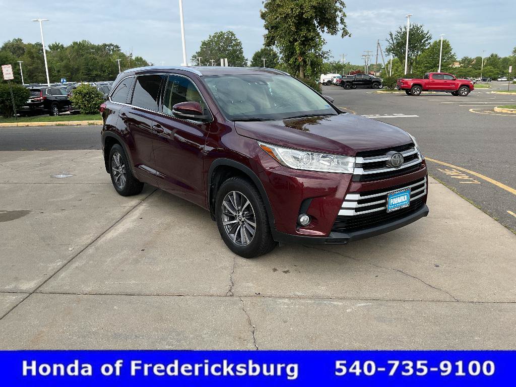 Used 2017 Toyota Highlander XLE AWD/4WD image 7
